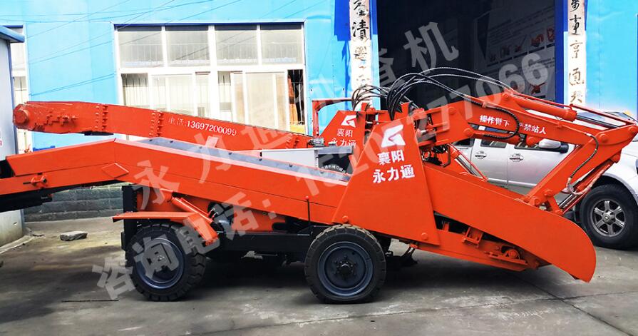 11扒渣機(jī).jpg 11扒渣機(jī).jpg